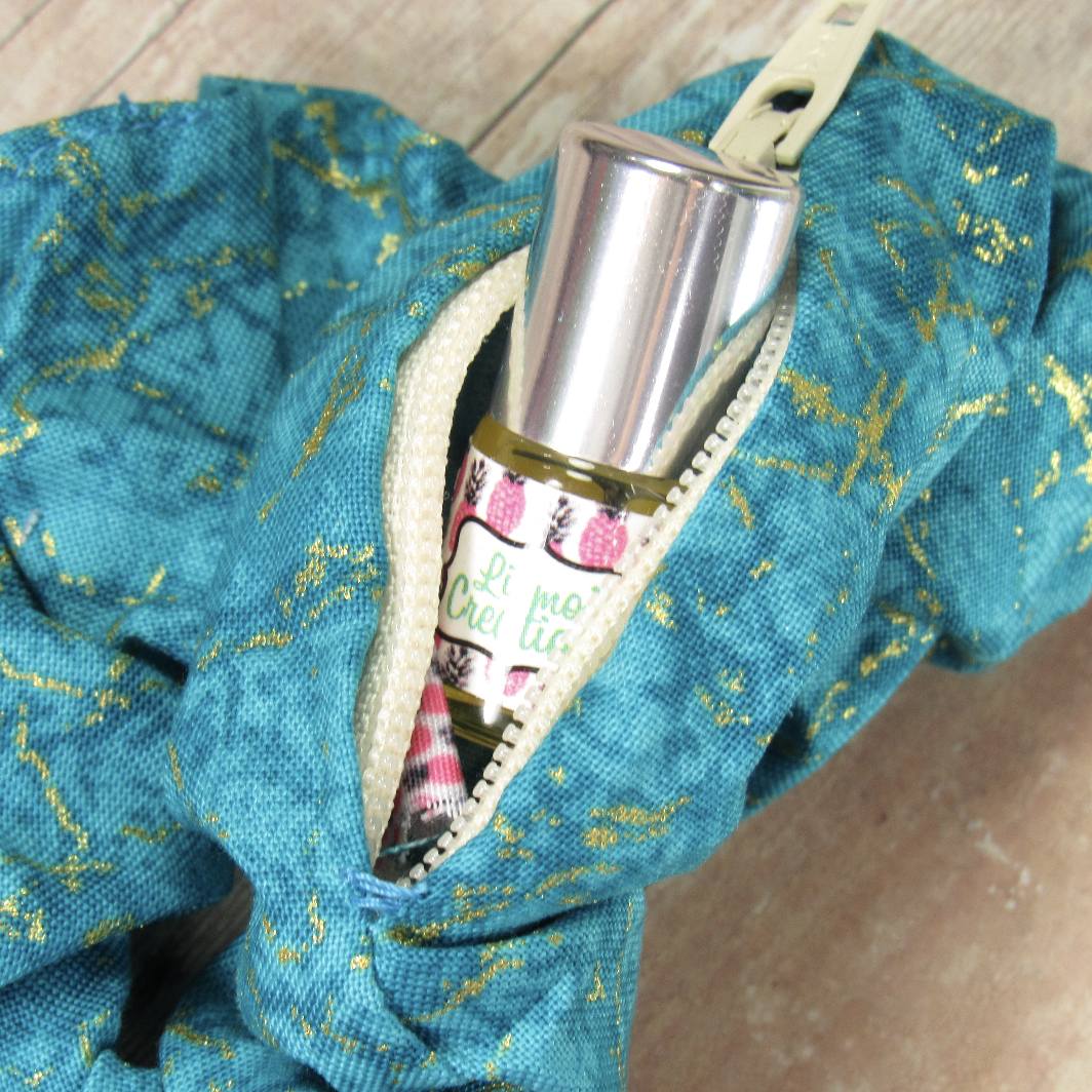 Lizmo's Creations: Scrunchie+ Duo "Teal Aura" *OVERSTOCK* - Image 4